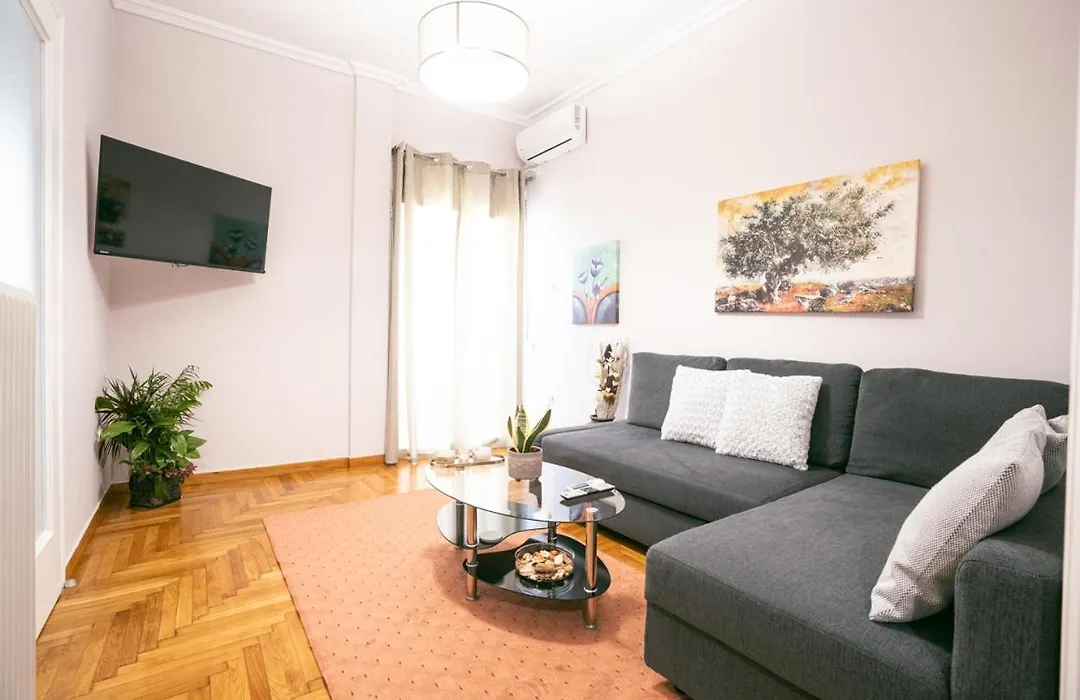 Modern Renovated Place In The City - Medley Serenity-1